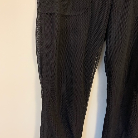 𝅺lululemon Athletica Mesh Jogger Pants - Black - Size 4 - Picture 13 of 16